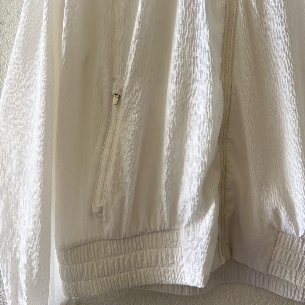 Athleta Windbreaker Adjustable Back String Light … - image 2